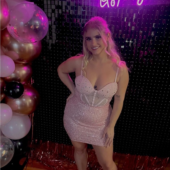 WINDSOR SEQUIN DRESS - Picture 6 of 6